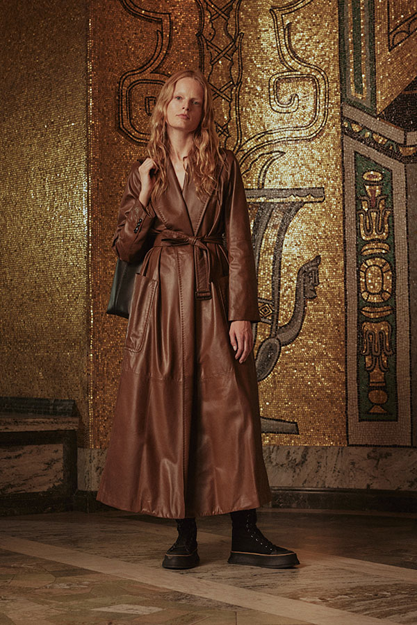 10038 Max Mara Brand