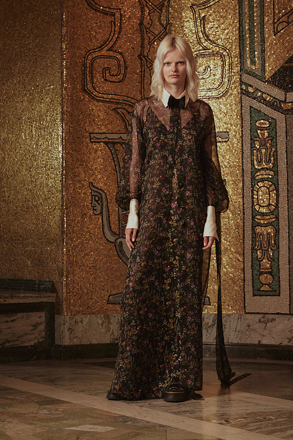 10048 Max Mara Brand