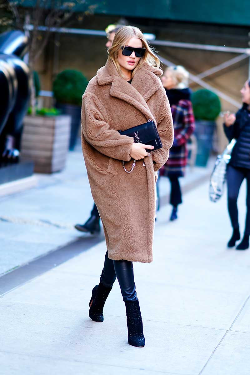 022 Max Mara Teddybear Coat Rosie Huntington Whiteley (web Rights June 2018 To June 2019) Max Mara Brand