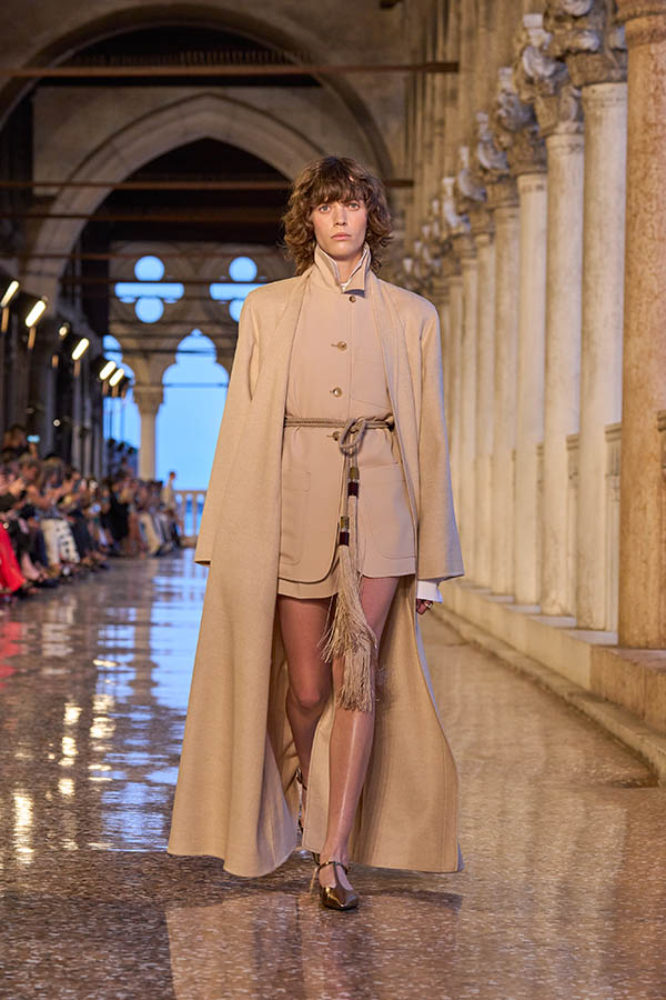 Max Mara Resort 2025 002 Max Mara Brand