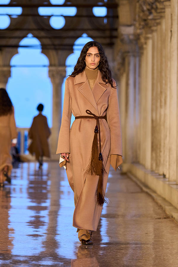 Max Mara Resort 2025 030 Max Mara Brand