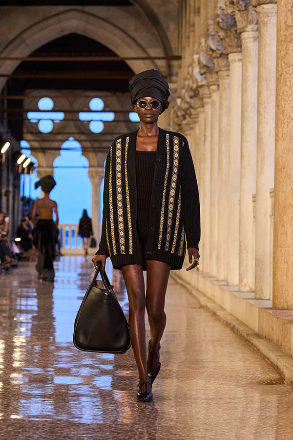 Max Mara Resort 2025 046 Max Mara Brand