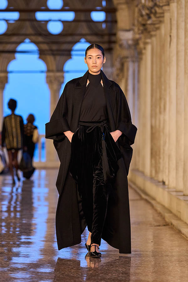 Max Mara Resort 2025 049 Max Mara Brand