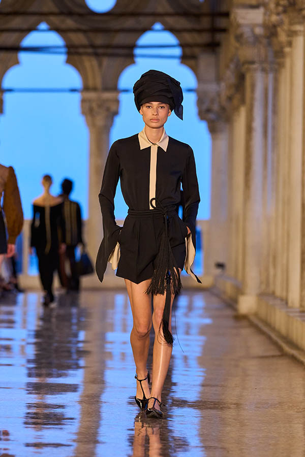 Max Mara Resort 2025 050 Max Mara Brand