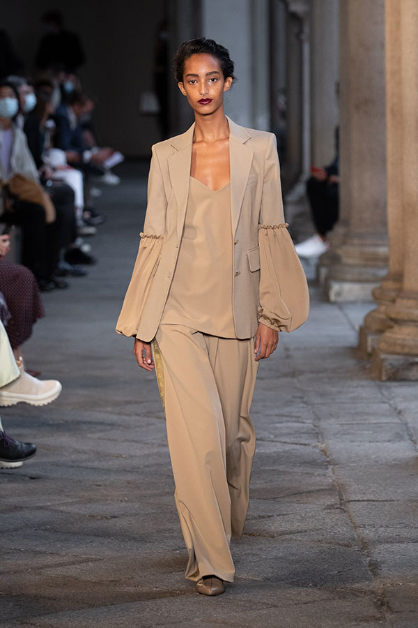 Runway Ss21 001 Max Mara Brand Runway Ss21 001 Max Mara Brand