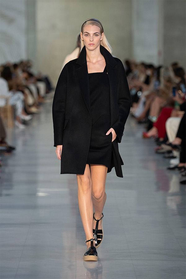 Ss22 001 Max Mara Brand