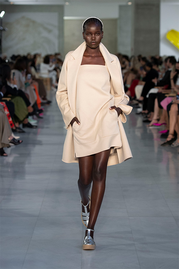 Ss22 002 Max Mara Brand