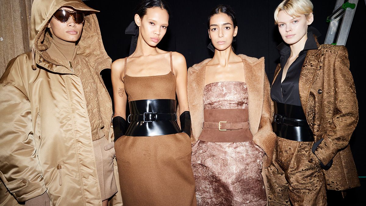 2 Max Mara Brand