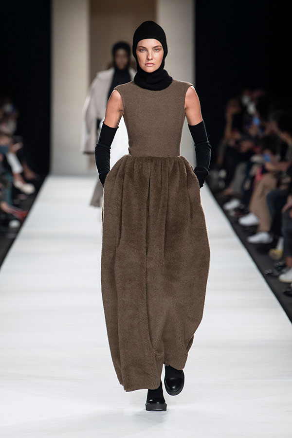 Look 01 Max Mara Brand
