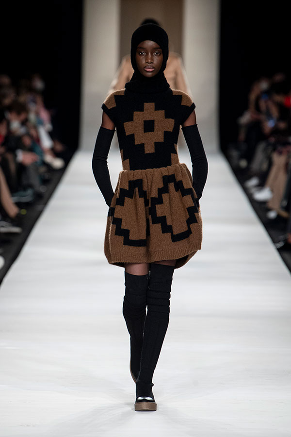 Look 10 Max Mara Brand