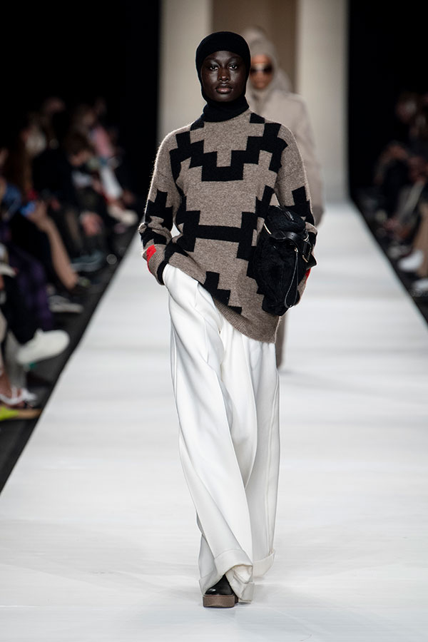 Look 25 Max Mara Brand