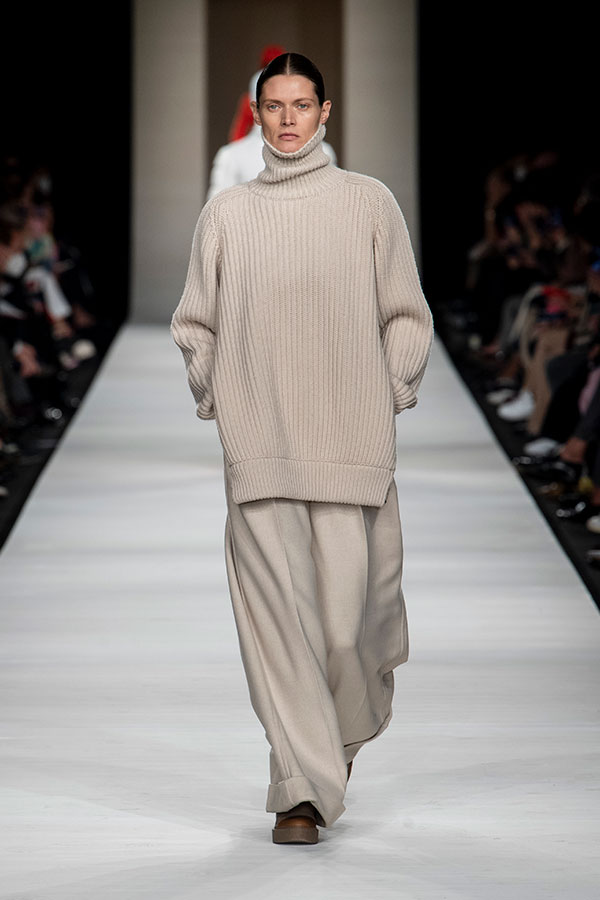 Look 34 Max Mara Brand