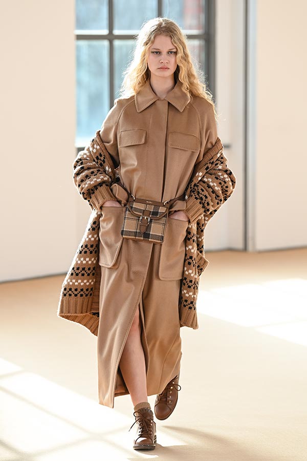 Maxmara Runway Look 020 Max Mara Brand Maxmara Runway Look 020 Max Mara Brand