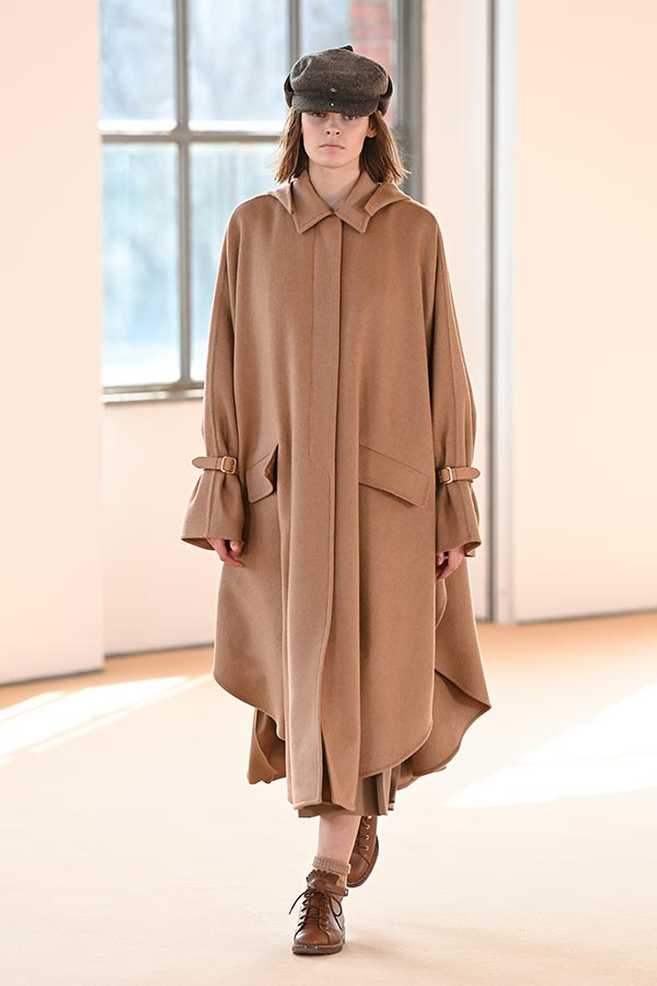 Maxmara Runway Look 023 Max Mara Brand Maxmara Runway Look 023 Max Mara Brand