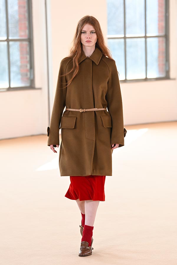 Maxmara Runway Look 032 Max Mara Brand Maxmara Runway Look 032 Max Mara Brand