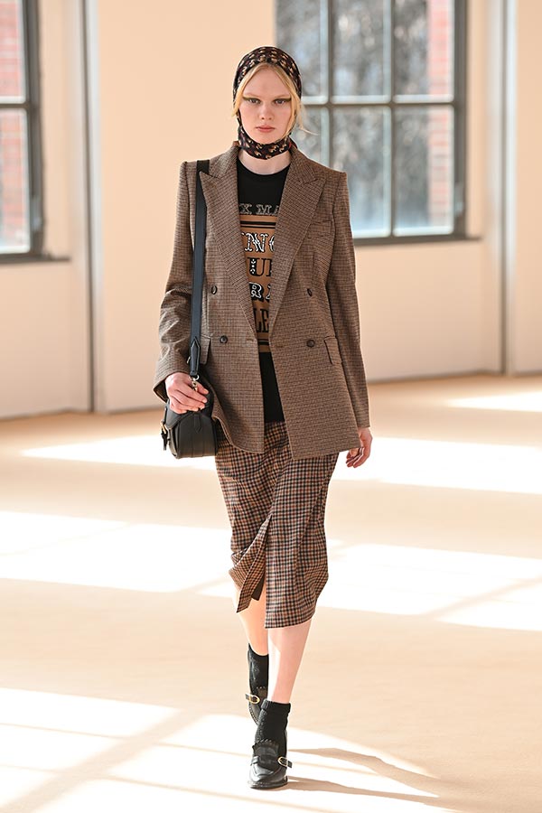 Maxmara Runway Look 033 Max Mara Brand Maxmara Runway Look 033 Max Mara Brand